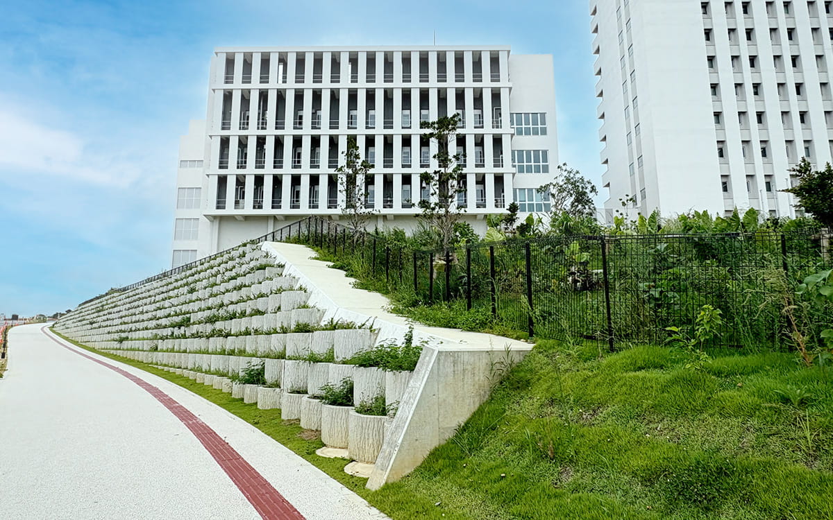 沖縄宜野湾市の総合建設業 日新開発